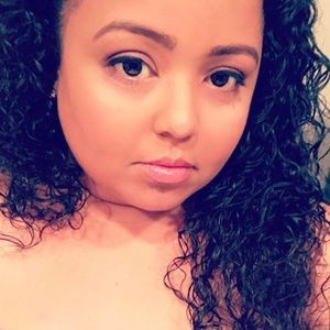 Meet your Posher, Tameka